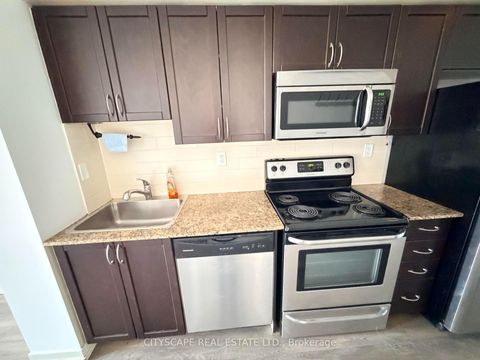 Photo 5 at 801 - 816 Lansdowne Avenue, Junction, Toronto
