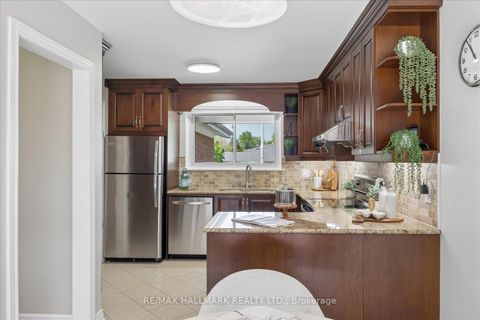 Photo 11 at 73 Fulbert Crescent, Malvern West, Toronto