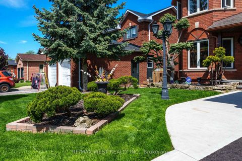 Photo 3 at 27 Golden Meadow Road, Bayshore, Barrie