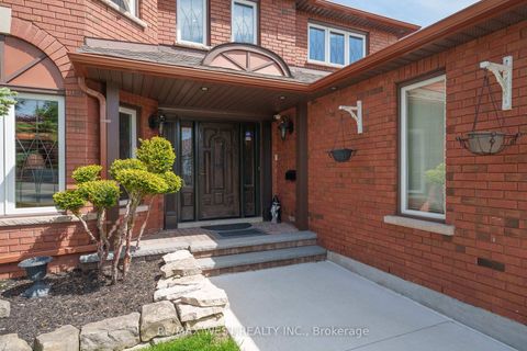 Photo 4 at 27 Golden Meadow Road, Bayshore, Barrie