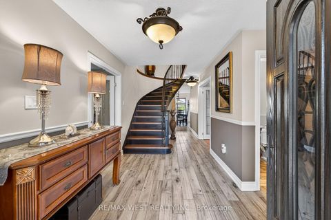 Photo 5 at 27 Golden Meadow Road, Bayshore, Barrie