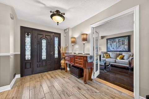 Photo 7 at 27 Golden Meadow Road, Bayshore, Barrie