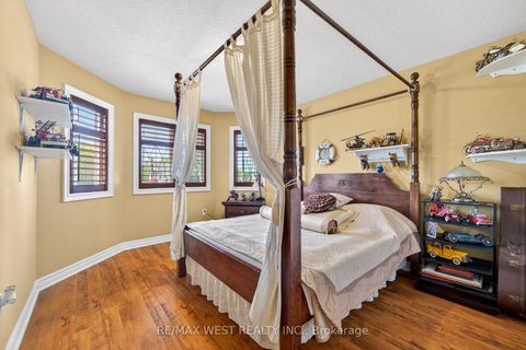 Photo 33 at 27 Golden Meadow Road, Bayshore, Barrie