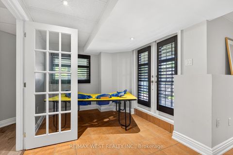 Photo 40 at 27 Golden Meadow Road, Bayshore, Barrie