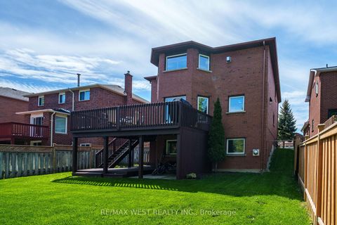 Photo 46 at 27 Golden Meadow Road, Bayshore, Barrie