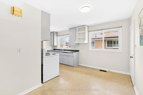 Photo 24 at 22 Lormar Drive, City Centre West, Toronto