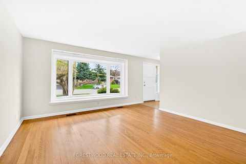 Photo 32 at 22 Lormar Drive, City Centre West, Toronto