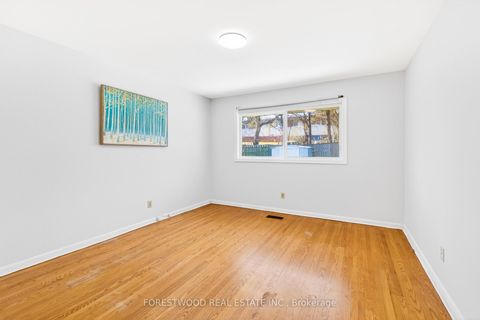 Photo 35 at 22 Lormar Drive, City Centre West, Toronto