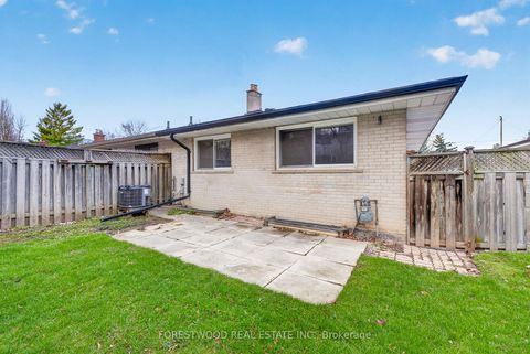 Photo 44 at 22 Lormar Drive, City Centre West, Toronto