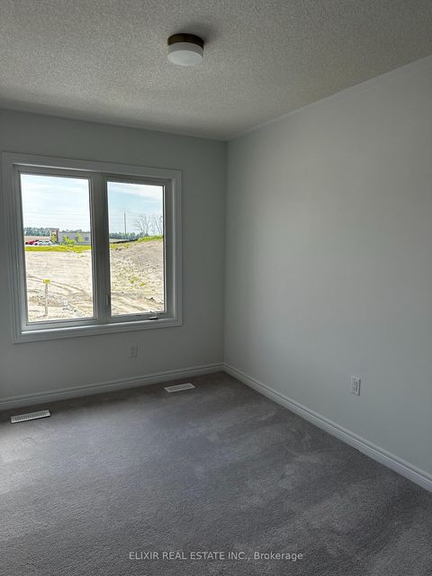 Photo 15 at 141 Fenchurch Manor, Rural Barrie Southeast, Barrie