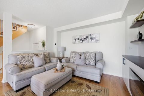 Photo 5 at 81 Far North Court, Windfields, Oshawa