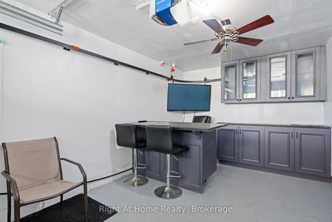 Photo 18 at 81 Far North Court, Windfields, Oshawa