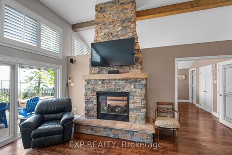 Photo 16 at 450 Lake Drive S, Keswick South, Georgina