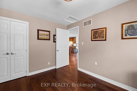 Photo 27 at 450 Lake Drive S, Keswick South, Georgina
