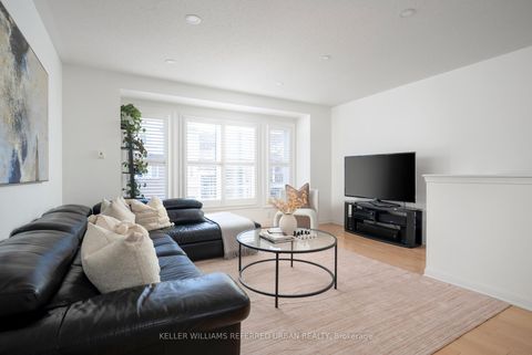 Photo 3 at 11 Winkler Terrace, Birchmount, Toronto