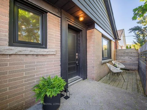 Photo 2 at 316 Blantyre Avenue, Cliffside, Toronto