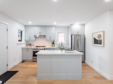 Photo 4 at 316 Blantyre Avenue, Cliffside, Toronto