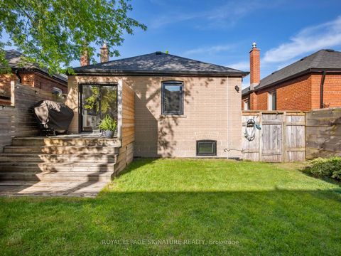 Photo 42 at 316 Blantyre Avenue, Cliffside, Toronto