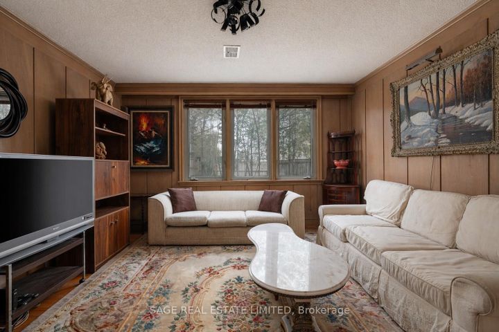 Photo 10 at 9 Hawksbury Drive, Bayview Village, Toronto