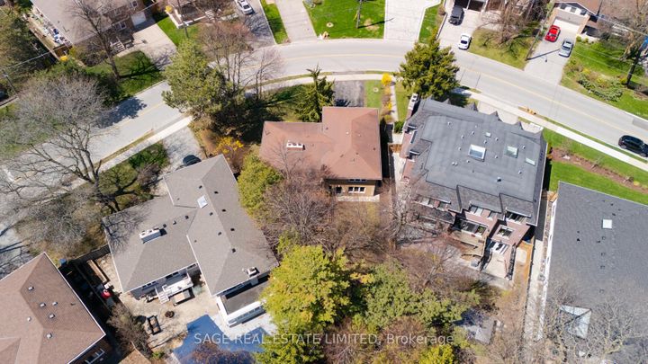 Photo 23 at 9 Hawksbury Drive, Bayview Village, Toronto
