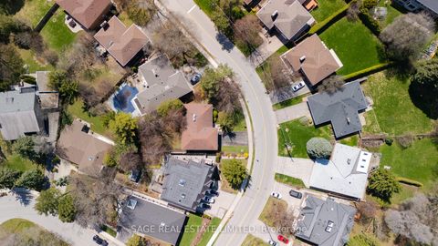 Photo 25 at 9 Hawksbury Drive, Bayview Village, Toronto