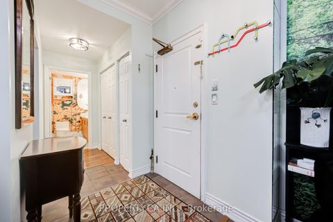 Photo 2 at 701 - 4200 Bathurst Street, Clanton Park, Toronto
