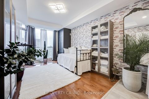 Photo 11 at 701 - 4200 Bathurst Street, Clanton Park, Toronto