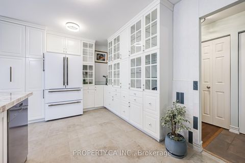 Photo 24 at 701 - 4200 Bathurst Street, Clanton Park, Toronto