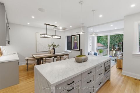 Photo 5 at 135 Cottingham Street, St. Clair, Toronto