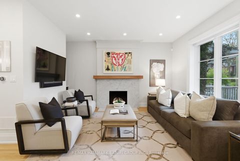 Photo 11 at 135 Cottingham Street, St. Clair, Toronto
