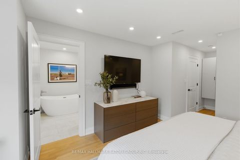 Photo 20 at 135 Cottingham Street, St. Clair, Toronto