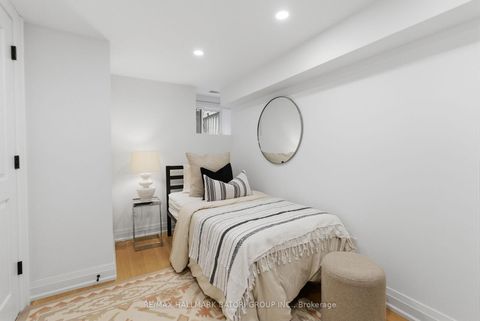 Photo 41 at 135 Cottingham Street, St. Clair, Toronto