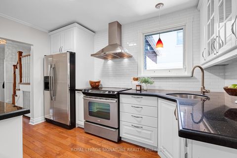 Photo 8 at 41 Southvale Drive, Leaside, Toronto