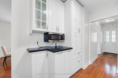 Photo 9 at 41 Southvale Drive, Leaside, Toronto