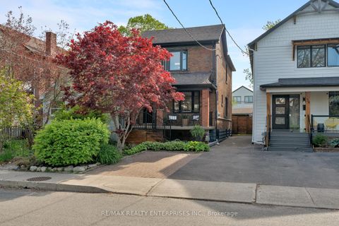 Photo 1 at 52 Fifth Street, New Toronto, Toronto