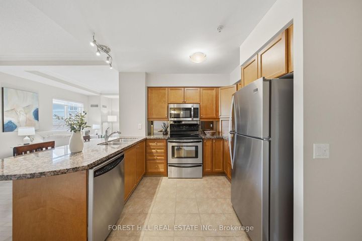 Photo 4 at 211 - 12 Rean Drive, Bayview Village, Toronto
