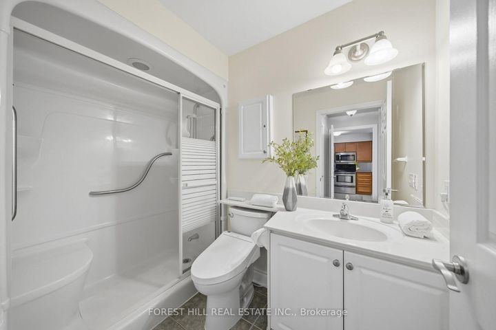 Photo 14 at 211 - 12 Rean Drive, Bayview Village, Toronto