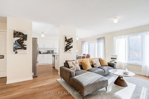 Photo 8 at 36 Sailors Landing, Bowmanville, Clarington