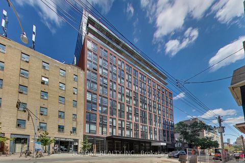 Photo 1 at LPH9 - 608 Richmond Street W, Waterfront Communities C1, Toronto