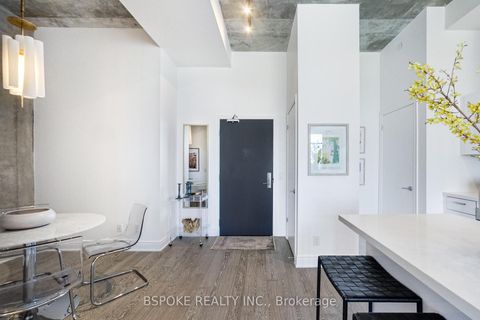 Photo 3 at LPH9 - 608 Richmond Street W, Waterfront Communities C1, Toronto