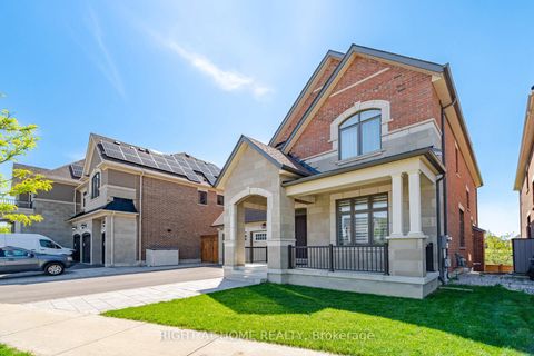 Photo 4 at 17 Lacrosse Trail, Kleinburg, Vaughan
