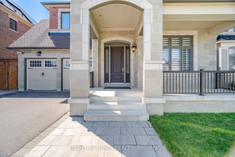 Photo 5 at 17 Lacrosse Trail, Kleinburg, Vaughan