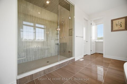 Photo 32 at 17 Lacrosse Trail, Kleinburg, Vaughan