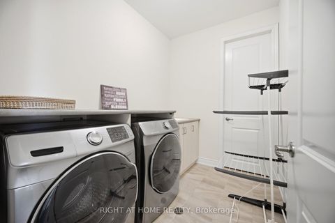 Photo 40 at 17 Lacrosse Trail, Kleinburg, Vaughan