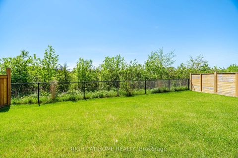 Photo 44 at 17 Lacrosse Trail, Kleinburg, Vaughan