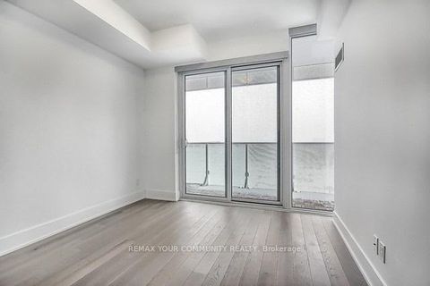 Photo 9 at 2006 - 200 Bloor Street W, Annex, Toronto