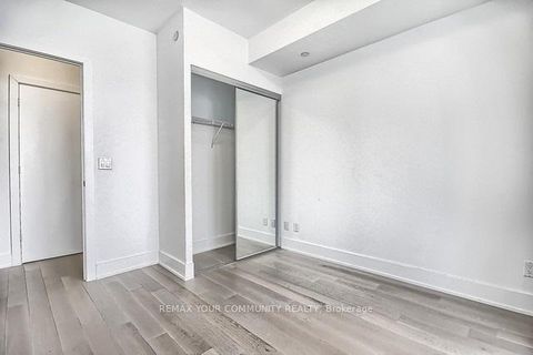 Photo 10 at 2006 - 200 Bloor Street W, Annex, Toronto