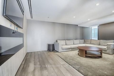 Photo 13 at 2006 - 200 Bloor Street W, Annex, Toronto