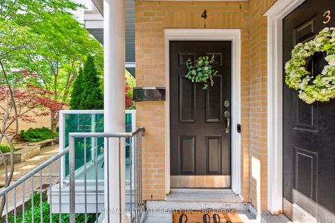 Photo 2 at 4 - 70 Byng Avenue, Willowdale East, Toronto