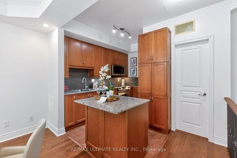 Photo 11 at 4 - 70 Byng Avenue, Willowdale East, Toronto